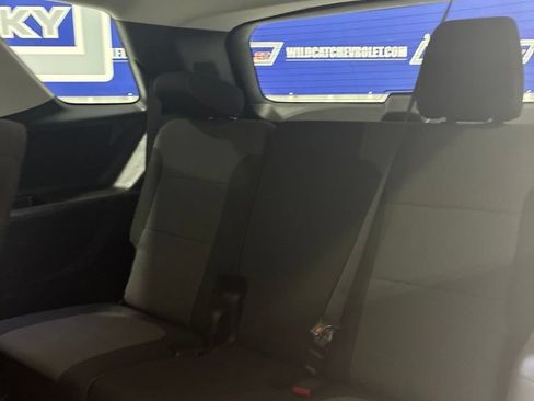 Used 2020 Chevrolet Traverse LT FWD image 34