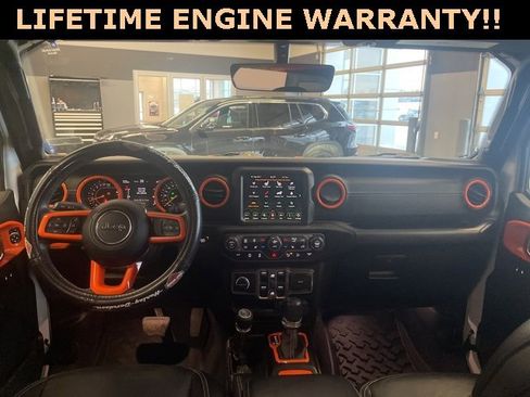 Used 2018 Jeep Wrangler Unlimited Sahara image 17