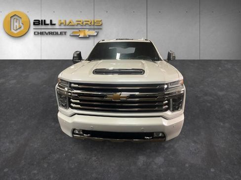 Used 2020 Chevrolet Silverado 3500 High Country w/ Z71 Off-Road Package AWD/4WD image 8