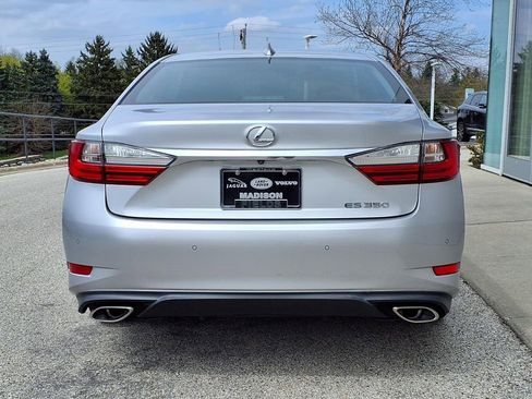 Used 2017 Lexus ES 350 w/ Luxury Package FWD image 4