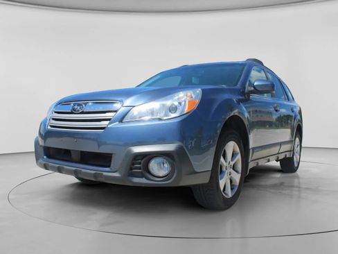 Used 2013 Subaru Outback 2.5i Premium w/ Popular Pkg 1B AWD/4WD image 4
