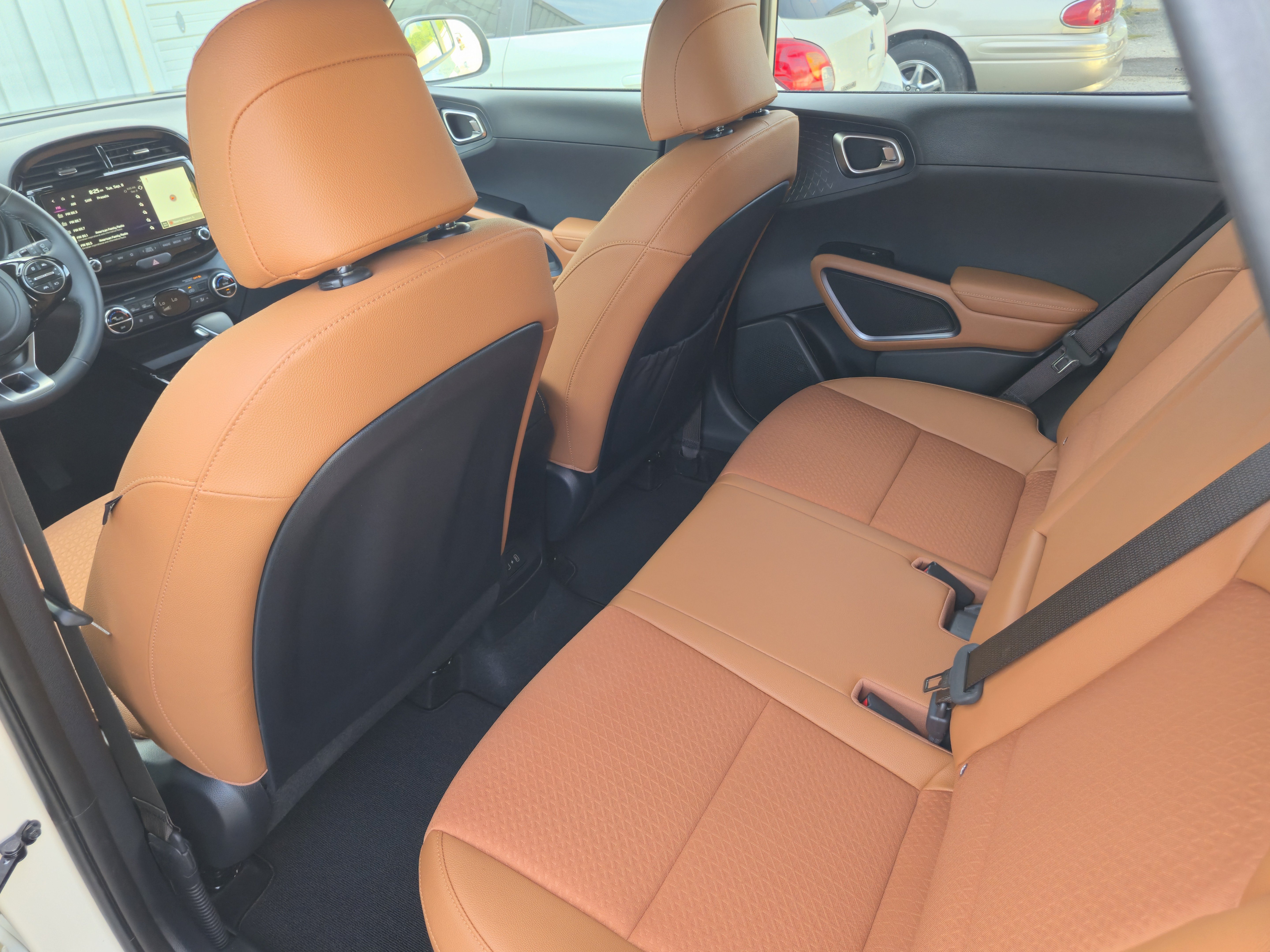 Used 2025 Kia Soul EX FWD image 24