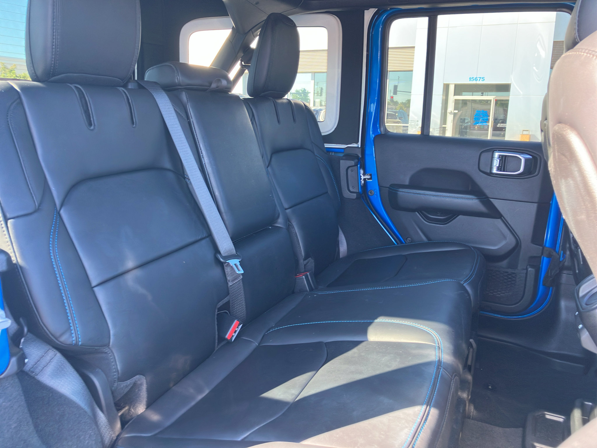 Used 2024 Jeep Wrangler Unlimited Rubicon 4xe AWD/4WD image 34