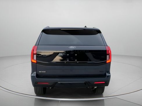 New 2027 Ford Expedition Max Platinum RWD image 27