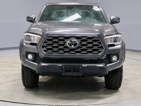 Used 2020 Toyota Tacoma TRD Off-Road w/ Technology Package image 5