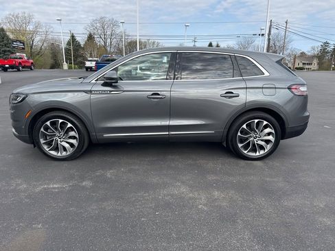 Used 2022 Lincoln Nautilus Reserve w/ Equipment Group 201A AWD/4WD image 4
