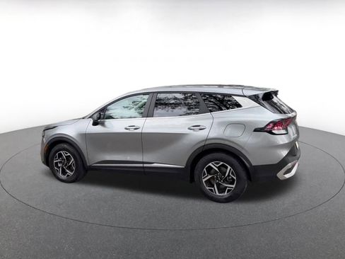 Used 2025 Kia Sportage LX image 10