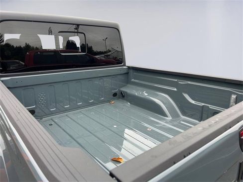 New 2025 Jeep Gladiator Willys image 19