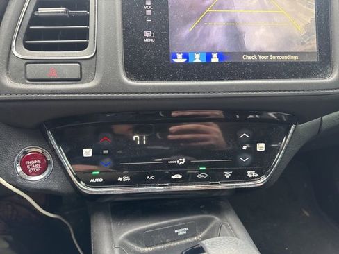 Used 2017 Honda HR-V EX image 17
