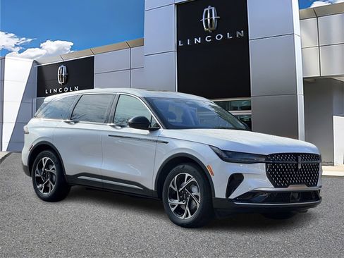 New 2026 Lincoln Nautilus Premier w/ Equipment Group 102A image 1