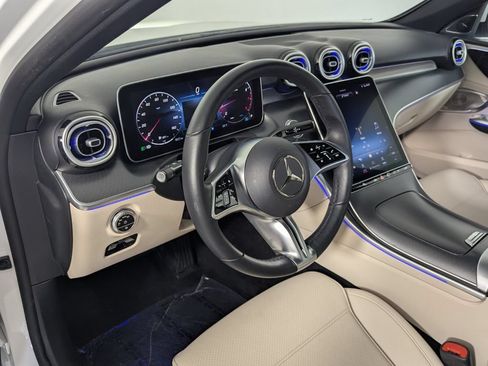 Used 2023 Mercedes-Benz C 300 4MATIC Sedan w/ Exclusive Trim Package image 10