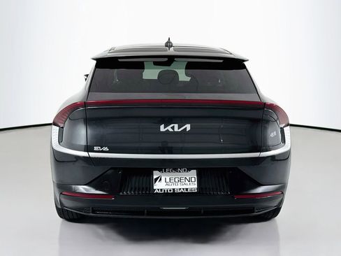 Used 2024 Kia EV6 Light RWD image 5