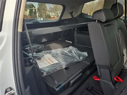 New 2026 Volkswagen Atlas SEL Premium R-Line image 32