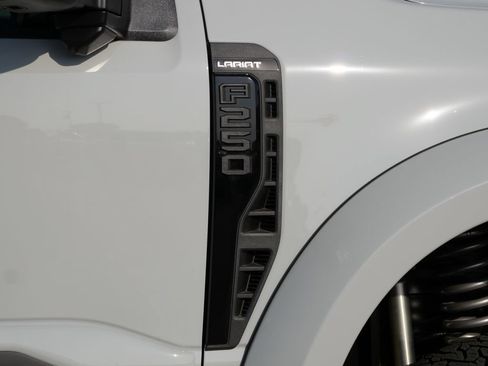 New 2026 Ford F250 Lariat w/ Black Appearance Package AWD/4WD image 8