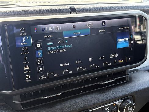 Used 2025 Jeep Wrangler Unlimited Sport AWD/4WD image 21