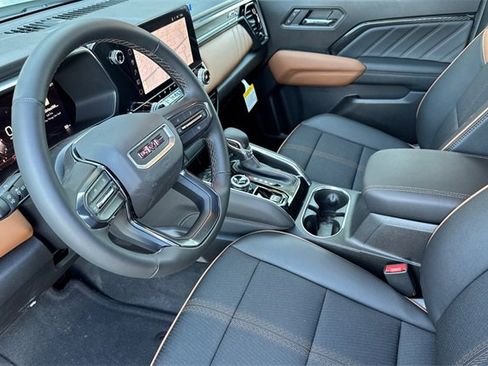 New 2026 GMC Canyon AT4 w/ Off-Road Front Bumper Package image 10