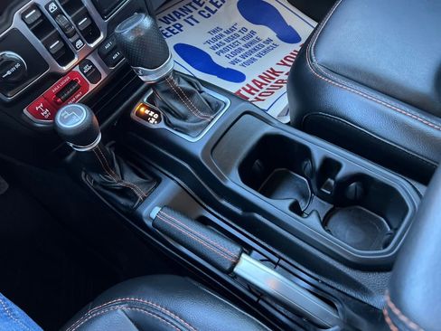 Used 2021 Jeep Gladiator Mojave image 30