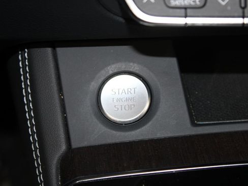 Used 2024 Audi Q5 2.0T Premium Plus AWD/4WD image 39