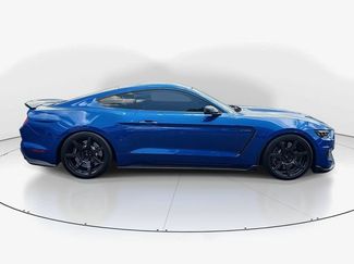 Used 2017 Ford Mustang Shelby GT350 RWD video 2