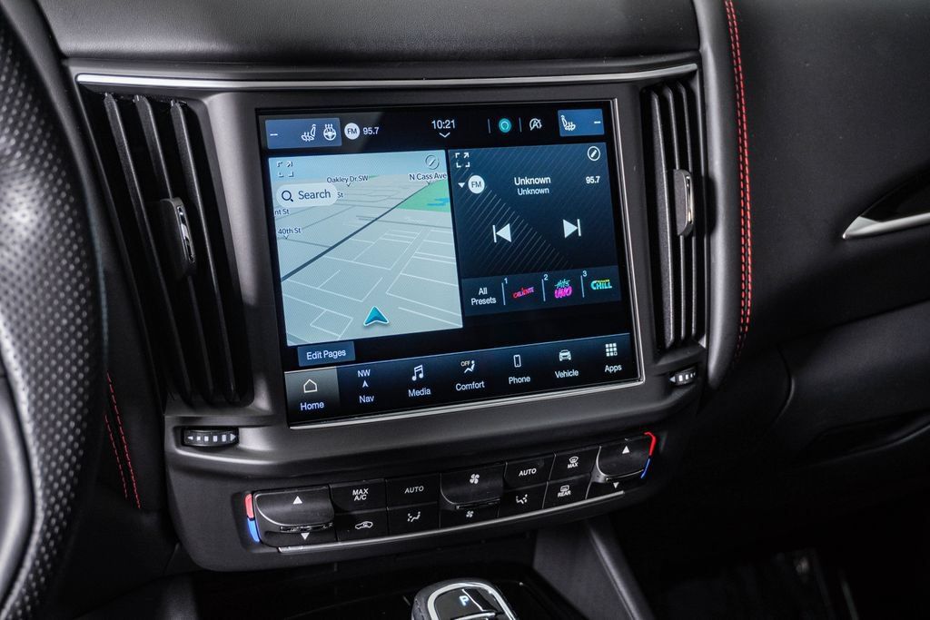 Used 2024 Maserati Levante GT Ultima AWD/4WD image 21
