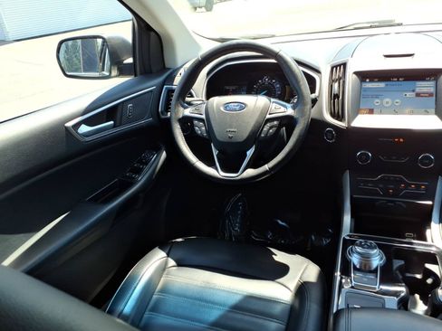 Used 2019 Ford Edge SEL w/ Equipment Group 201A AWD/4WD image 10