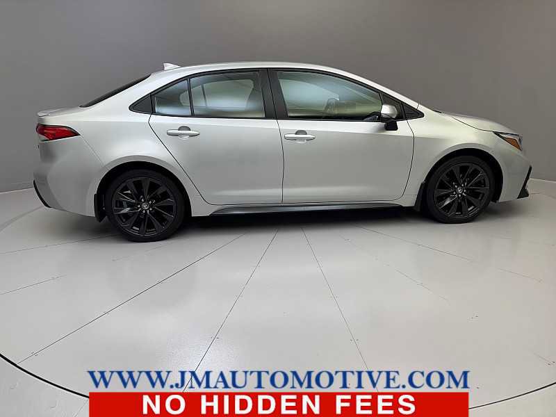 Used 2023 Toyota Corolla SE FWD image 6