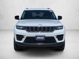 Used 2022 Jeep Grand Cherokee Laredo w/ Luxury Tech Group I AWD/4WD video 2