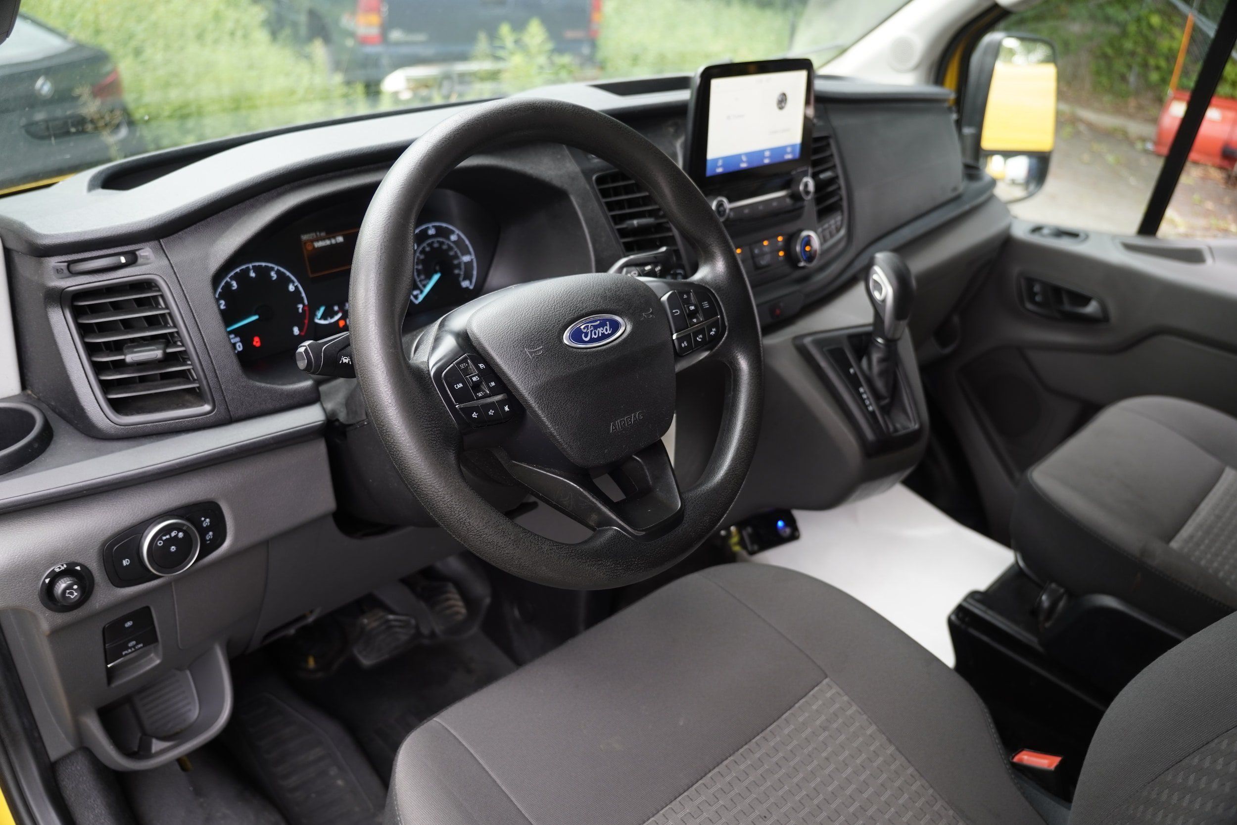 Used 2021 Ford Transit 250 148 High Roof Extended w/ Parcel Delivery Package RWD image 3