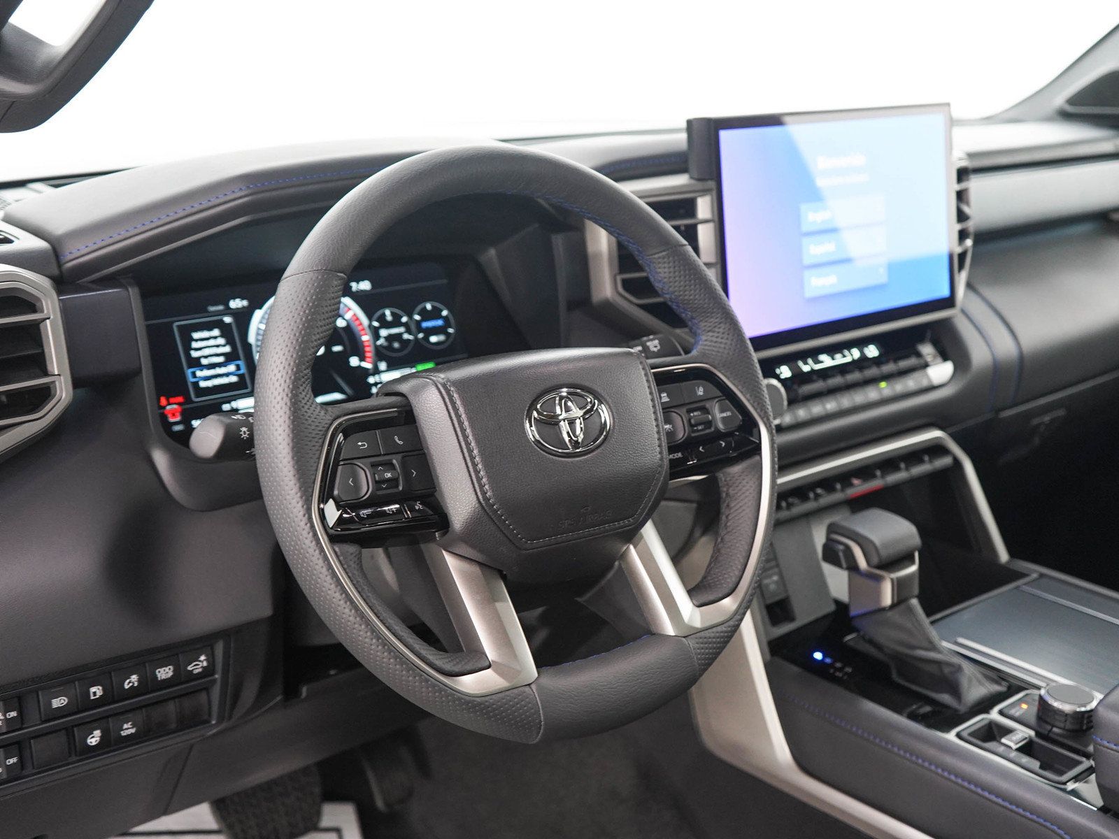 Used 2026 Toyota Sequoia Platinum AWD/4WD image 22