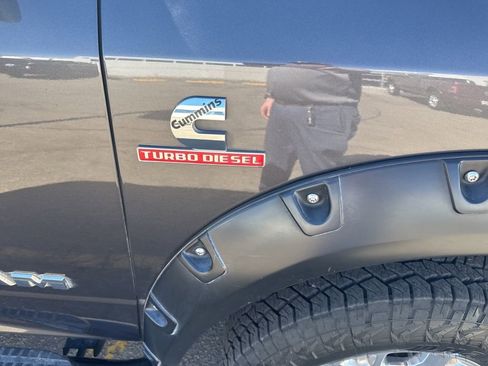 Used 2021 RAM 2500 Laramie AWD/4WD image 5