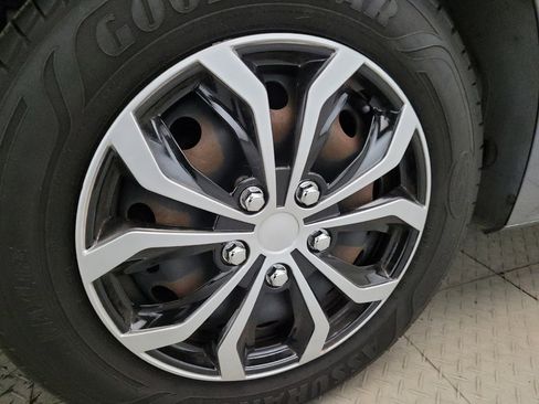 Used 2014 Volkswagen Jetta S image 31