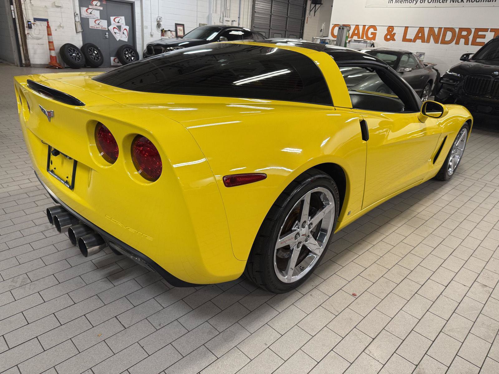 Used 2007 Chevrolet Corvette Coupe w/ Preferred Equipment Group RWD image 8