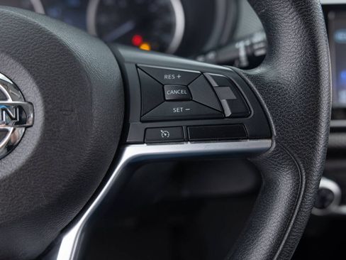 Used 2020 Nissan Kicks S FWD image 37