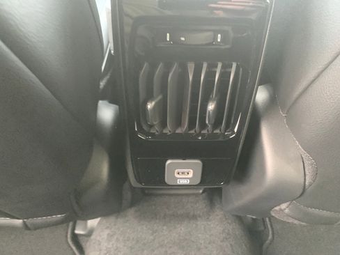 New 2026 Jeep Compass Latitude image 27