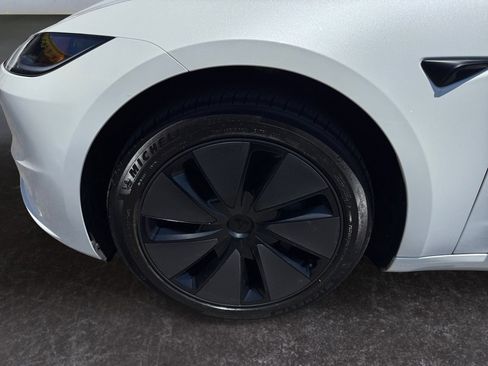 Used 2025 Tesla Model 3 RWD image 9