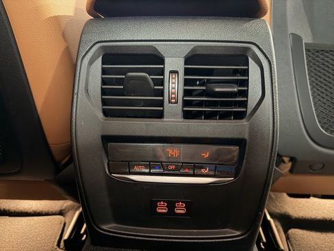 Used 2021 BMW 440i xDrive Coupe w/ Premium Package image 32