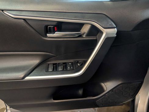Certified 2022 Toyota RAV4 XLE image 19