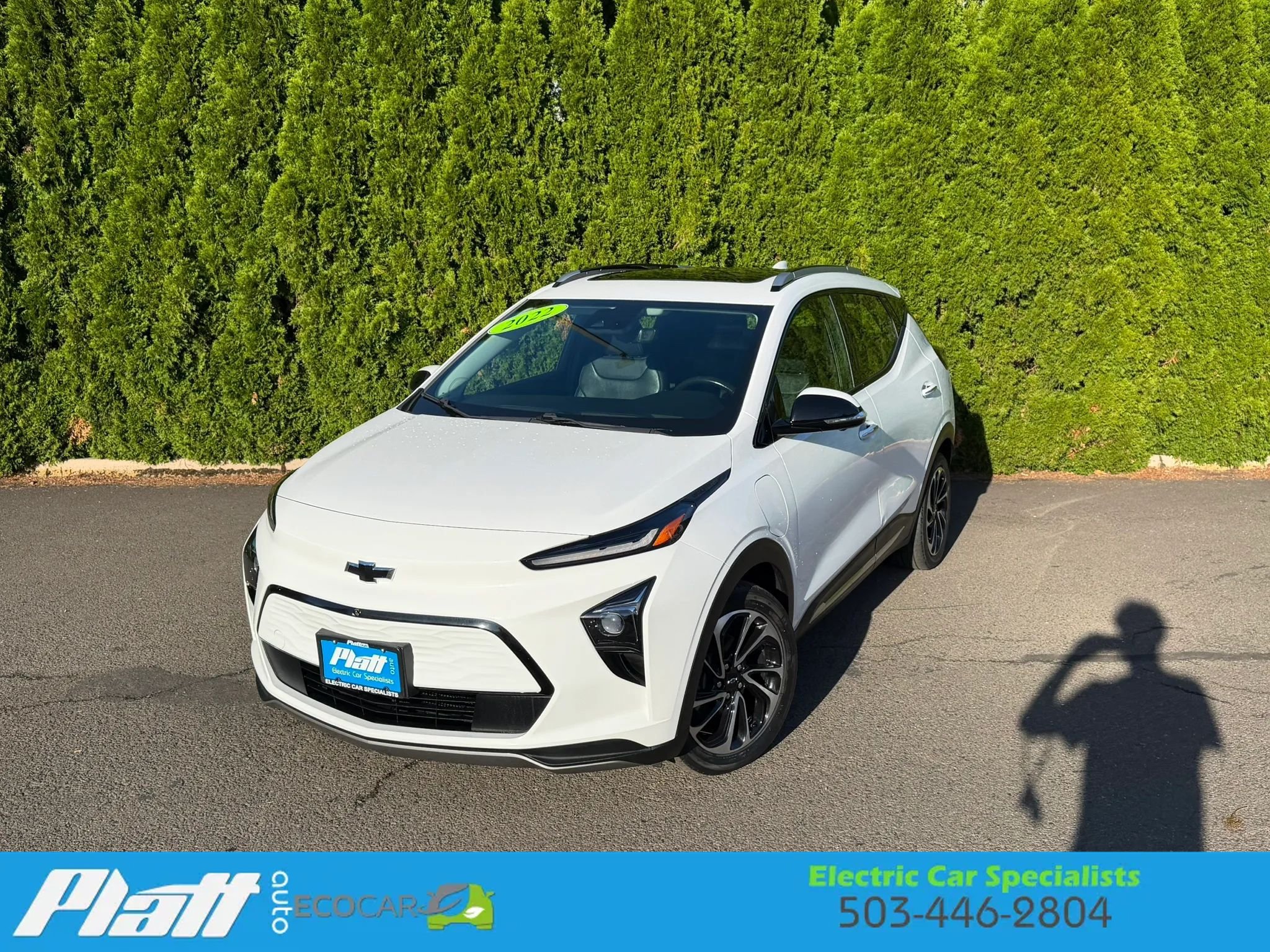 Used 2022 Chevrolet Bolt EUV Premier w/ Sun & Sound Package FWD image 1