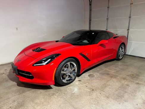 Used 2015 Chevrolet Corvette Stingray Coupe w/ 3LT Preferred Equipment Group RWD image 3