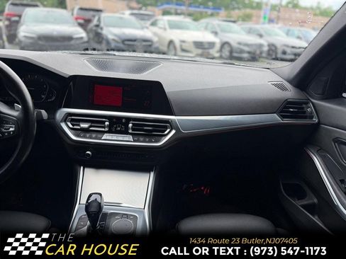 Used 2021 BMW 330i xDrive Sedan w/ Convenience Package AWD/4WD image 26