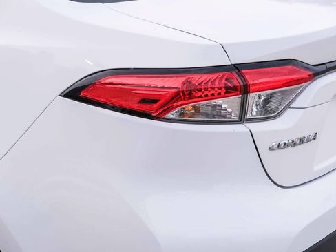 Certified 2024 Toyota Corolla LE FWD image 7