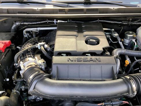 Used 2025 Nissan Frontier Pro-X w/ Pro Convenience Package RWD image 32