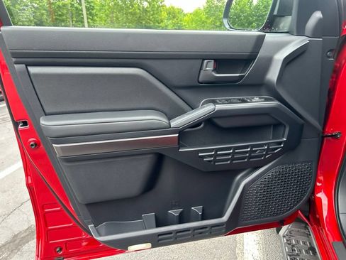 New 2026 Toyota 4Runner SR5 AWD/4WD image 10