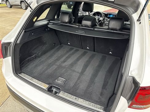 Used 2022 Mercedes-Benz GLC 300 image 31