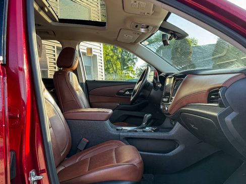 Used 2019 Chevrolet Traverse High Country AWD/4WD image 11