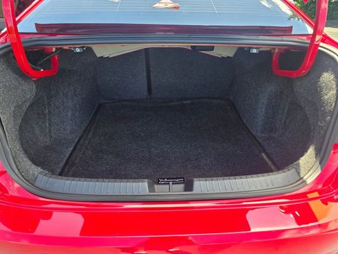 Used 2021 Volkswagen Jetta SE image 17