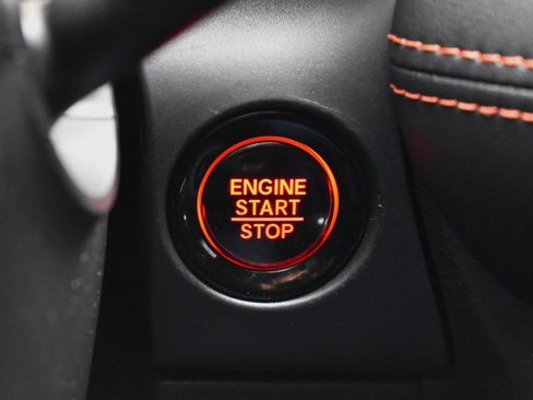 Used 2025 Honda HR-V Sport image 9