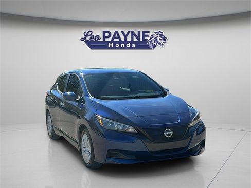 Used 2024 Nissan Leaf S image 1