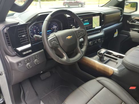 New 2026 Chevrolet Silverado 1500 High Country w/ High Country Premium Package AWD/4WD image 15