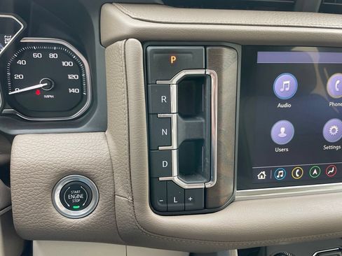 Used 2021 GMC Yukon XL Denali AWD/4WD image 12